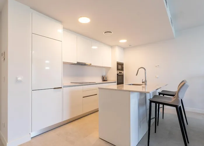 شقة Modern With Sea View And Terrace *