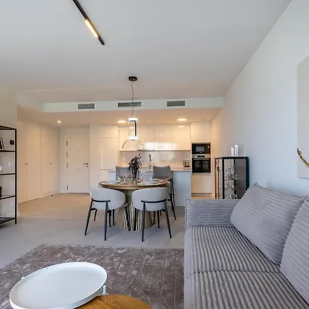 Modern With Sea View And Terrace * Estepona